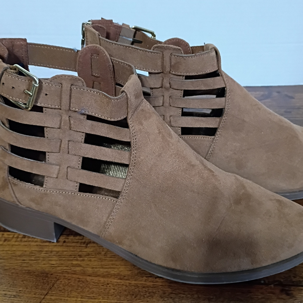 American Eagle Outfitters Brown Strappy Ankle Boots